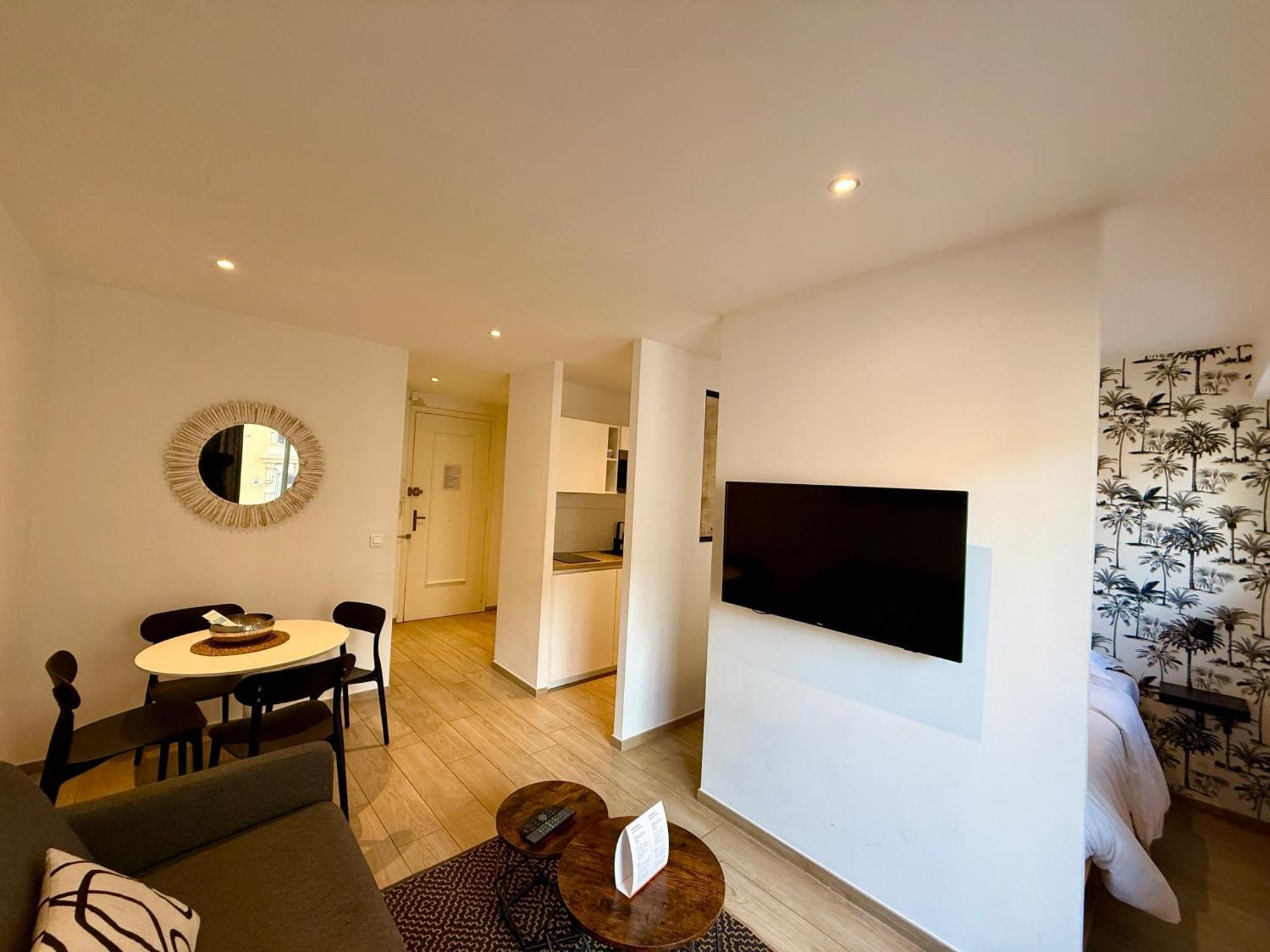 C001-Beau Studio Neuf Situe Au Centre كان المظهر الخارجي الصورة
